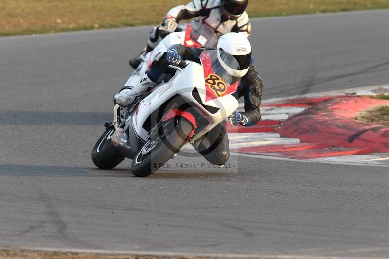 Motorcycle action photographs;Trackday digital images;event digital images;eventdigitalimages;no limits trackday;peter wileman photography;snetterton;snetterton circuit norfolk;snetterton photographs;trackday;trackday photos