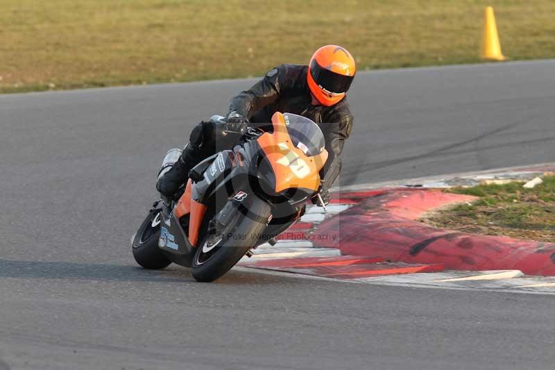 Motorcycle action photographs;Trackday digital images;event digital images;eventdigitalimages;no limits trackday;peter wileman photography;snetterton;snetterton circuit norfolk;snetterton photographs;trackday;trackday photos