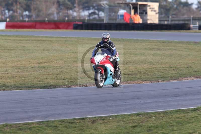 Motorcycle action photographs;Trackday digital images;event digital images;eventdigitalimages;no limits trackday;peter wileman photography;snetterton;snetterton circuit norfolk;snetterton photographs;trackday;trackday photos