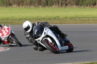 Motorcycle-action-photographs;Trackday-digital-images;event-digital-images;eventdigitalimages;no-limits-trackday;peter-wileman-photography;snetterton;snetterton-circuit-norfolk;snetterton-photographs;trackday;trackday-photos