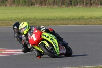 Motorcycle-action-photographs;Trackday-digital-images;event-digital-images;eventdigitalimages;no-limits-trackday;peter-wileman-photography;snetterton;snetterton-circuit-norfolk;snetterton-photographs;trackday;trackday-photos