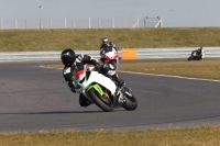 Motorcycle-action-photographs;Trackday-digital-images;event-digital-images;eventdigitalimages;no-limits-trackday;peter-wileman-photography;snetterton;snetterton-circuit-norfolk;snetterton-photographs;trackday;trackday-photos