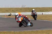 Motorcycle-action-photographs;Trackday-digital-images;event-digital-images;eventdigitalimages;no-limits-trackday;peter-wileman-photography;snetterton;snetterton-circuit-norfolk;snetterton-photographs;trackday;trackday-photos