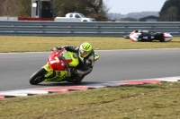 Motorcycle-action-photographs;Trackday-digital-images;event-digital-images;eventdigitalimages;no-limits-trackday;peter-wileman-photography;snetterton;snetterton-circuit-norfolk;snetterton-photographs;trackday;trackday-photos