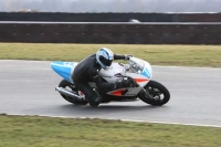 Motorcycle-action-photographs;Trackday-digital-images;event-digital-images;eventdigitalimages;no-limits-trackday;peter-wileman-photography;snetterton;snetterton-circuit-norfolk;snetterton-photographs;trackday;trackday-photos