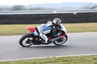 Motorcycle-action-photographs;Trackday-digital-images;event-digital-images;eventdigitalimages;no-limits-trackday;peter-wileman-photography;snetterton;snetterton-circuit-norfolk;snetterton-photographs;trackday;trackday-photos