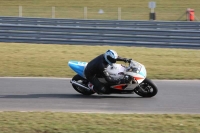 Motorcycle-action-photographs;Trackday-digital-images;event-digital-images;eventdigitalimages;no-limits-trackday;peter-wileman-photography;snetterton;snetterton-circuit-norfolk;snetterton-photographs;trackday;trackday-photos