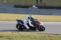 Motorcycle-action-photographs;Trackday-digital-images;event-digital-images;eventdigitalimages;no-limits-trackday;peter-wileman-photography;snetterton;snetterton-circuit-norfolk;snetterton-photographs;trackday;trackday-photos