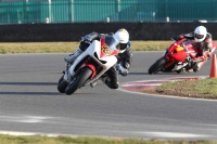 Motorcycle-action-photographs;Trackday-digital-images;event-digital-images;eventdigitalimages;no-limits-trackday;peter-wileman-photography;snetterton;snetterton-circuit-norfolk;snetterton-photographs;trackday;trackday-photos