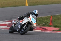Motorcycle-action-photographs;Trackday-digital-images;event-digital-images;eventdigitalimages;no-limits-trackday;peter-wileman-photography;snetterton;snetterton-circuit-norfolk;snetterton-photographs;trackday;trackday-photos