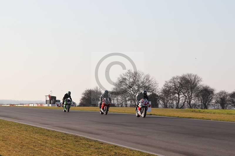 Motorcycle action photographs;Trackday digital images;event digital images;eventdigitalimages;no limits trackday;peter wileman photography;snetterton;snetterton circuit norfolk;snetterton photographs;trackday;trackday photos