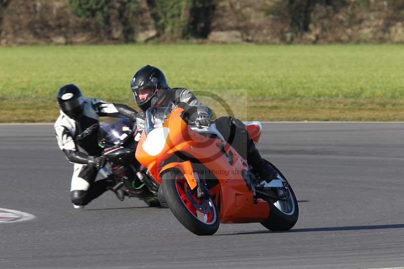 Motorcycle action photographs;Trackday digital images;event digital images;eventdigitalimages;no limits trackday;peter wileman photography;snetterton;snetterton circuit norfolk;snetterton photographs;trackday;trackday photos