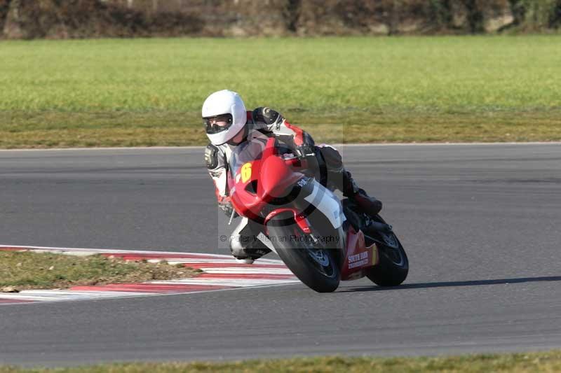 Motorcycle action photographs;Trackday digital images;event digital images;eventdigitalimages;no limits trackday;peter wileman photography;snetterton;snetterton circuit norfolk;snetterton photographs;trackday;trackday photos