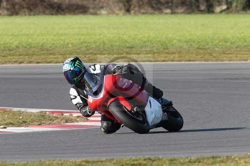 Motorcycle action photographs;Trackday digital images;event digital images;eventdigitalimages;no limits trackday;peter wileman photography;snetterton;snetterton circuit norfolk;snetterton photographs;trackday;trackday photos