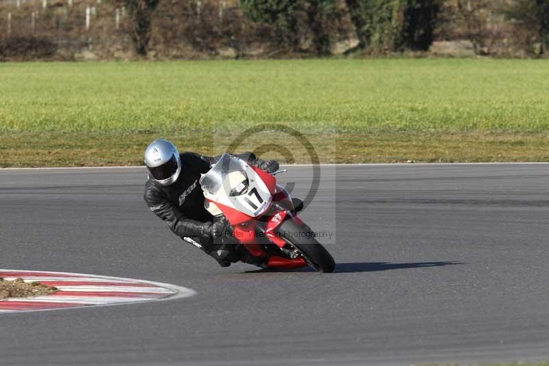 Motorcycle action photographs;Trackday digital images;event digital images;eventdigitalimages;no limits trackday;peter wileman photography;snetterton;snetterton circuit norfolk;snetterton photographs;trackday;trackday photos