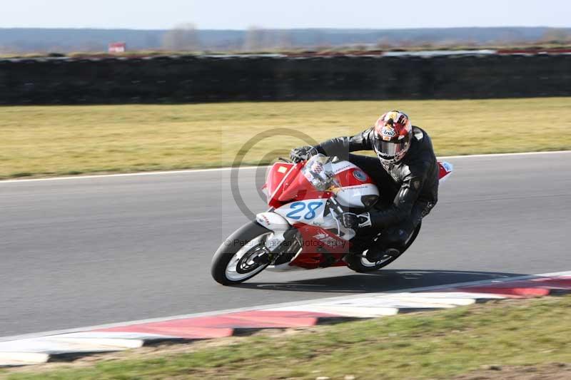 Motorcycle action photographs;Trackday digital images;event digital images;eventdigitalimages;no limits trackday;peter wileman photography;snetterton;snetterton circuit norfolk;snetterton photographs;trackday;trackday photos