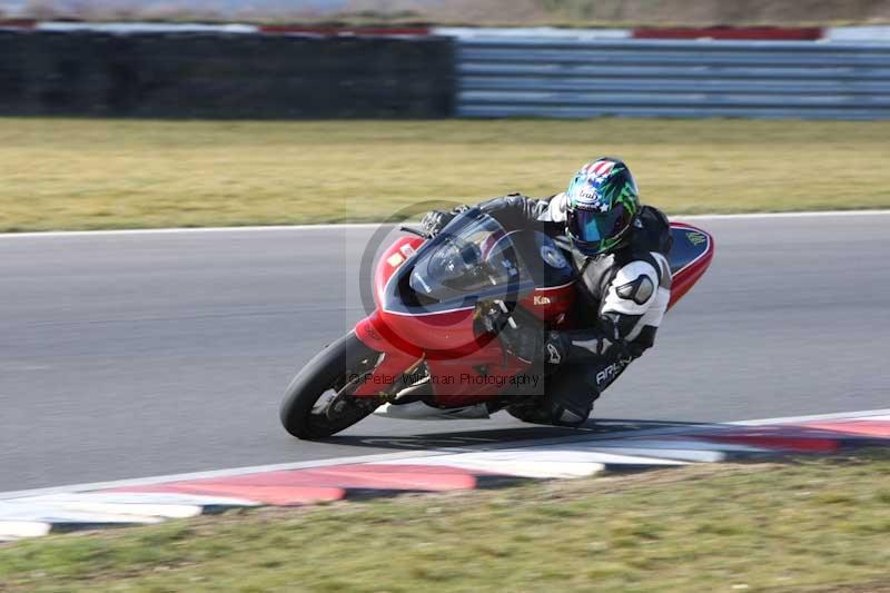 Motorcycle action photographs;Trackday digital images;event digital images;eventdigitalimages;no limits trackday;peter wileman photography;snetterton;snetterton circuit norfolk;snetterton photographs;trackday;trackday photos