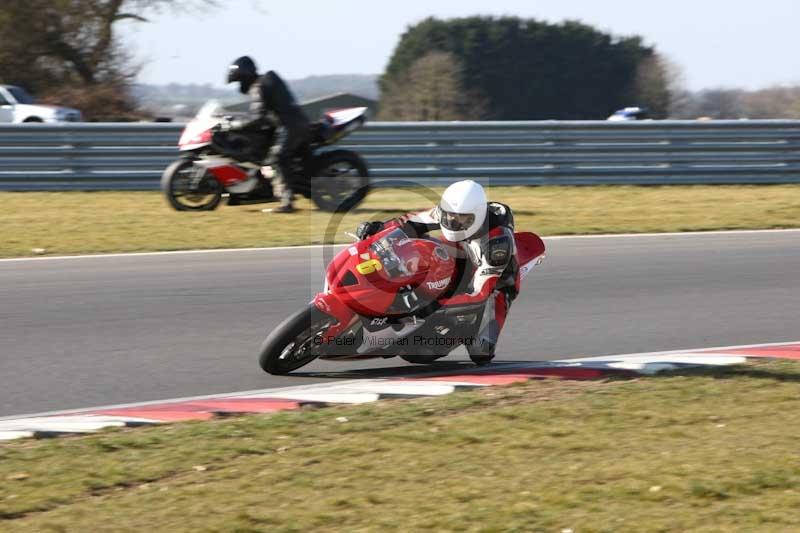 Motorcycle action photographs;Trackday digital images;event digital images;eventdigitalimages;no limits trackday;peter wileman photography;snetterton;snetterton circuit norfolk;snetterton photographs;trackday;trackday photos