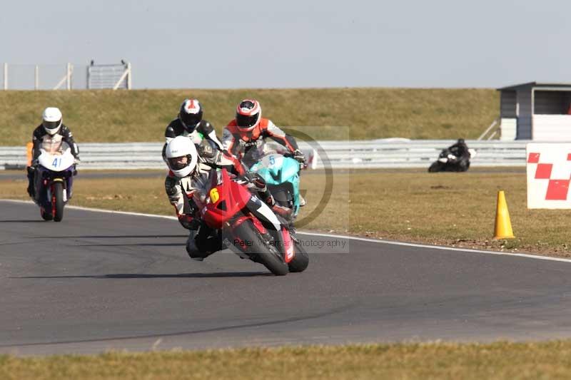 Motorcycle action photographs;Trackday digital images;event digital images;eventdigitalimages;no limits trackday;peter wileman photography;snetterton;snetterton circuit norfolk;snetterton photographs;trackday;trackday photos