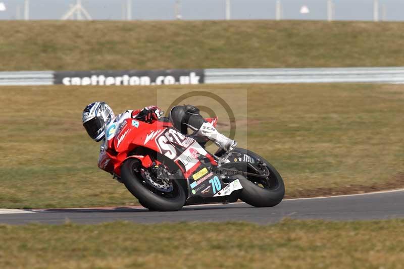 Motorcycle action photographs;Trackday digital images;event digital images;eventdigitalimages;no limits trackday;peter wileman photography;snetterton;snetterton circuit norfolk;snetterton photographs;trackday;trackday photos