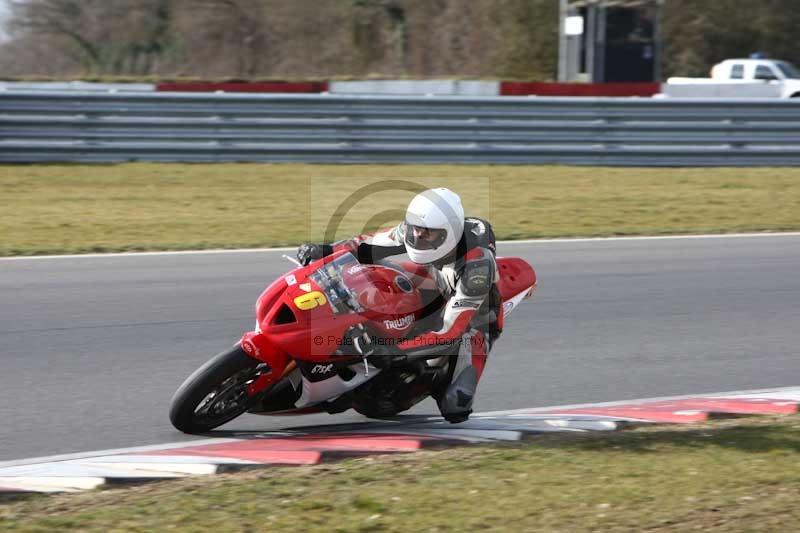 Motorcycle action photographs;Trackday digital images;event digital images;eventdigitalimages;no limits trackday;peter wileman photography;snetterton;snetterton circuit norfolk;snetterton photographs;trackday;trackday photos