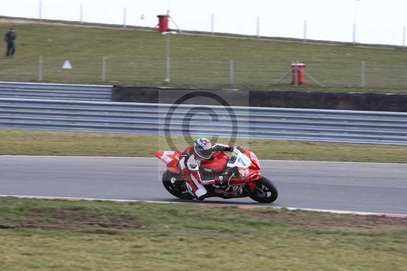 Motorcycle action photographs;Trackday digital images;event digital images;eventdigitalimages;no limits trackday;peter wileman photography;snetterton;snetterton circuit norfolk;snetterton photographs;trackday;trackday photos