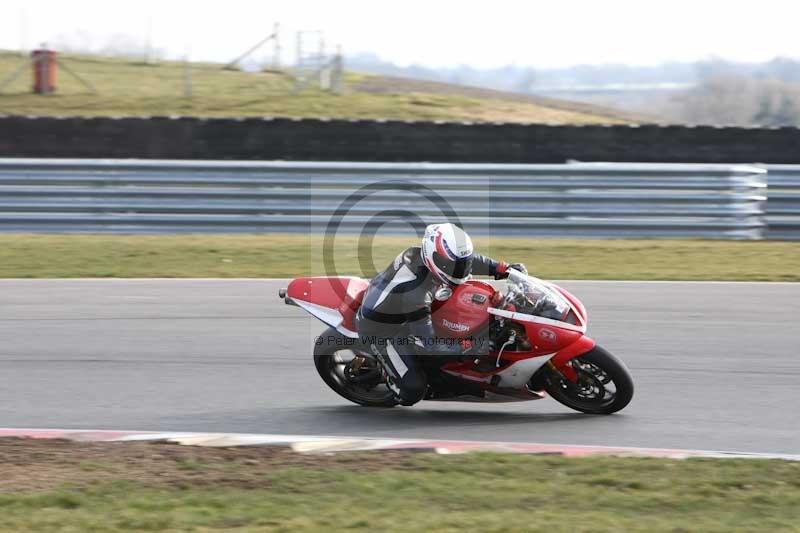 Motorcycle action photographs;Trackday digital images;event digital images;eventdigitalimages;no limits trackday;peter wileman photography;snetterton;snetterton circuit norfolk;snetterton photographs;trackday;trackday photos