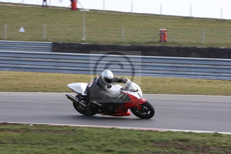 Motorcycle action photographs;Trackday digital images;event digital images;eventdigitalimages;no limits trackday;peter wileman photography;snetterton;snetterton circuit norfolk;snetterton photographs;trackday;trackday photos