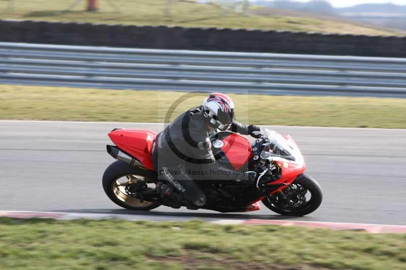 Motorcycle action photographs;Trackday digital images;event digital images;eventdigitalimages;no limits trackday;peter wileman photography;snetterton;snetterton circuit norfolk;snetterton photographs;trackday;trackday photos