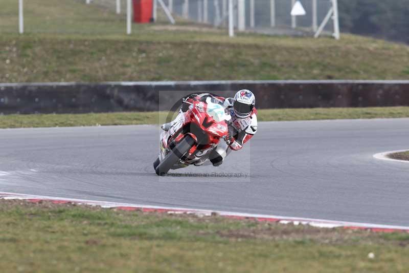 Motorcycle action photographs;Trackday digital images;event digital images;eventdigitalimages;no limits trackday;peter wileman photography;snetterton;snetterton circuit norfolk;snetterton photographs;trackday;trackday photos