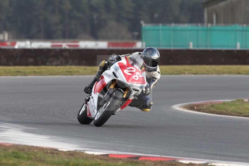Motorcycle action photographs;Trackday digital images;event digital images;eventdigitalimages;no limits trackday;peter wileman photography;snetterton;snetterton circuit norfolk;snetterton photographs;trackday;trackday photos