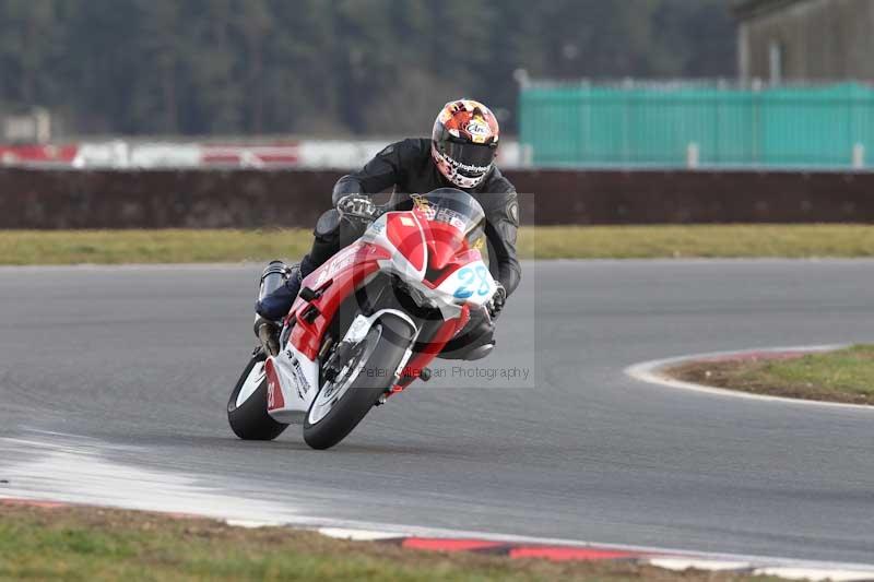 Motorcycle action photographs;Trackday digital images;event digital images;eventdigitalimages;no limits trackday;peter wileman photography;snetterton;snetterton circuit norfolk;snetterton photographs;trackday;trackday photos