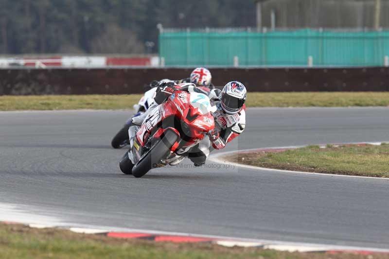 Motorcycle action photographs;Trackday digital images;event digital images;eventdigitalimages;no limits trackday;peter wileman photography;snetterton;snetterton circuit norfolk;snetterton photographs;trackday;trackday photos