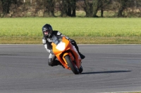 Motorcycle-action-photographs;Trackday-digital-images;event-digital-images;eventdigitalimages;no-limits-trackday;peter-wileman-photography;snetterton;snetterton-circuit-norfolk;snetterton-photographs;trackday;trackday-photos