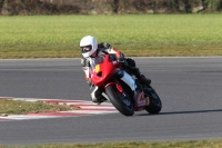 Motorcycle-action-photographs;Trackday-digital-images;event-digital-images;eventdigitalimages;no-limits-trackday;peter-wileman-photography;snetterton;snetterton-circuit-norfolk;snetterton-photographs;trackday;trackday-photos