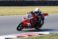 Motorcycle-action-photographs;Trackday-digital-images;event-digital-images;eventdigitalimages;no-limits-trackday;peter-wileman-photography;snetterton;snetterton-circuit-norfolk;snetterton-photographs;trackday;trackday-photos
