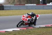 Motorcycle-action-photographs;Trackday-digital-images;event-digital-images;eventdigitalimages;no-limits-trackday;peter-wileman-photography;snetterton;snetterton-circuit-norfolk;snetterton-photographs;trackday;trackday-photos