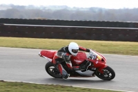 Motorcycle-action-photographs;Trackday-digital-images;event-digital-images;eventdigitalimages;no-limits-trackday;peter-wileman-photography;snetterton;snetterton-circuit-norfolk;snetterton-photographs;trackday;trackday-photos