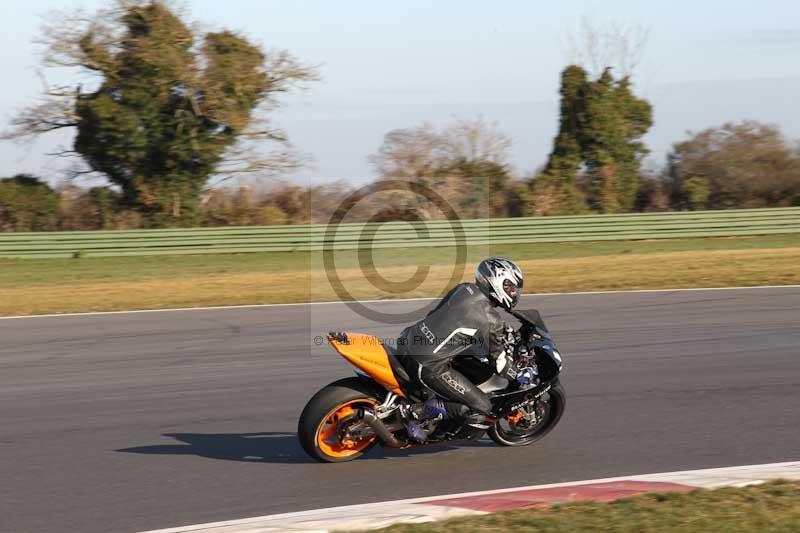Motorcycle action photographs;Trackday digital images;event digital images;eventdigitalimages;no limits trackday;peter wileman photography;snetterton;snetterton circuit norfolk;snetterton photographs;trackday;trackday photos