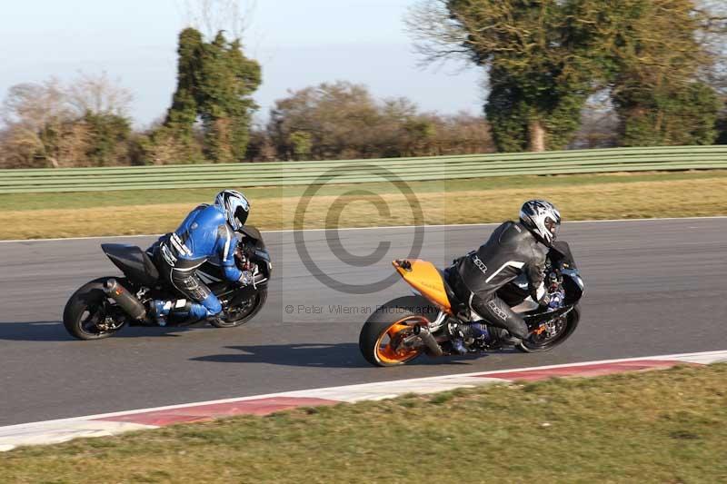Motorcycle action photographs;Trackday digital images;event digital images;eventdigitalimages;no limits trackday;peter wileman photography;snetterton;snetterton circuit norfolk;snetterton photographs;trackday;trackday photos