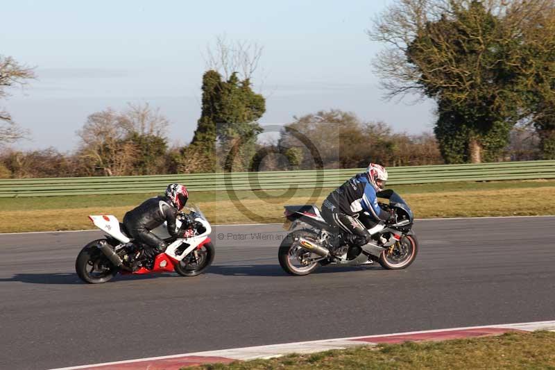 Motorcycle action photographs;Trackday digital images;event digital images;eventdigitalimages;no limits trackday;peter wileman photography;snetterton;snetterton circuit norfolk;snetterton photographs;trackday;trackday photos