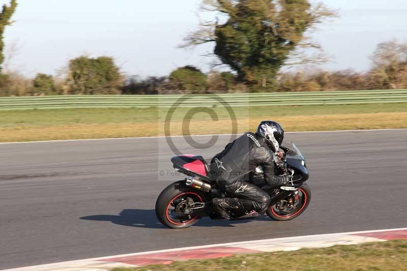 Motorcycle action photographs;Trackday digital images;event digital images;eventdigitalimages;no limits trackday;peter wileman photography;snetterton;snetterton circuit norfolk;snetterton photographs;trackday;trackday photos