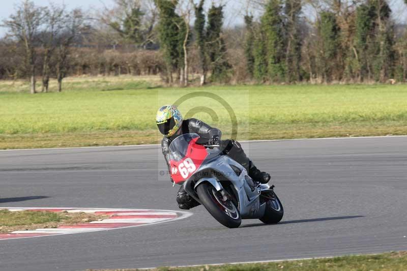 Motorcycle action photographs;Trackday digital images;event digital images;eventdigitalimages;no limits trackday;peter wileman photography;snetterton;snetterton circuit norfolk;snetterton photographs;trackday;trackday photos