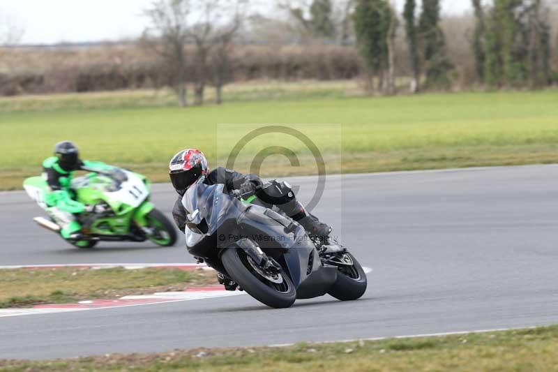Motorcycle action photographs;Trackday digital images;event digital images;eventdigitalimages;no limits trackday;peter wileman photography;snetterton;snetterton circuit norfolk;snetterton photographs;trackday;trackday photos