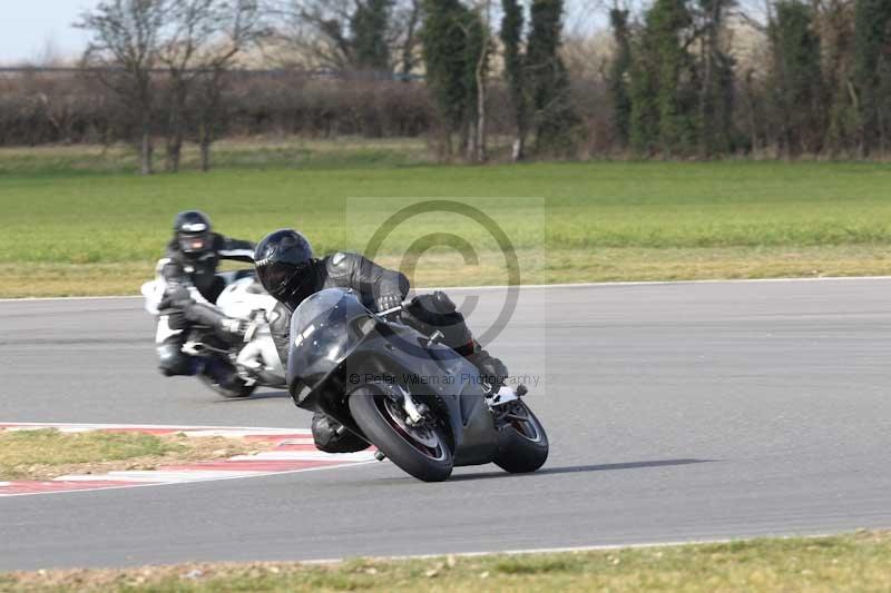 Motorcycle action photographs;Trackday digital images;event digital images;eventdigitalimages;no limits trackday;peter wileman photography;snetterton;snetterton circuit norfolk;snetterton photographs;trackday;trackday photos