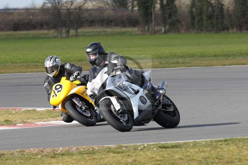 Motorcycle action photographs;Trackday digital images;event digital images;eventdigitalimages;no limits trackday;peter wileman photography;snetterton;snetterton circuit norfolk;snetterton photographs;trackday;trackday photos