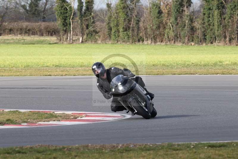 Motorcycle action photographs;Trackday digital images;event digital images;eventdigitalimages;no limits trackday;peter wileman photography;snetterton;snetterton circuit norfolk;snetterton photographs;trackday;trackday photos