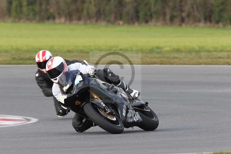 Motorcycle action photographs;Trackday digital images;event digital images;eventdigitalimages;no limits trackday;peter wileman photography;snetterton;snetterton circuit norfolk;snetterton photographs;trackday;trackday photos
