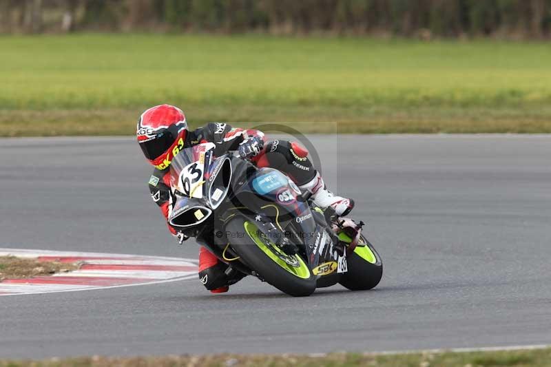 Motorcycle action photographs;Trackday digital images;event digital images;eventdigitalimages;no limits trackday;peter wileman photography;snetterton;snetterton circuit norfolk;snetterton photographs;trackday;trackday photos