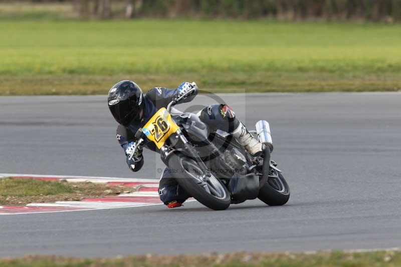 Motorcycle action photographs;Trackday digital images;event digital images;eventdigitalimages;no limits trackday;peter wileman photography;snetterton;snetterton circuit norfolk;snetterton photographs;trackday;trackday photos